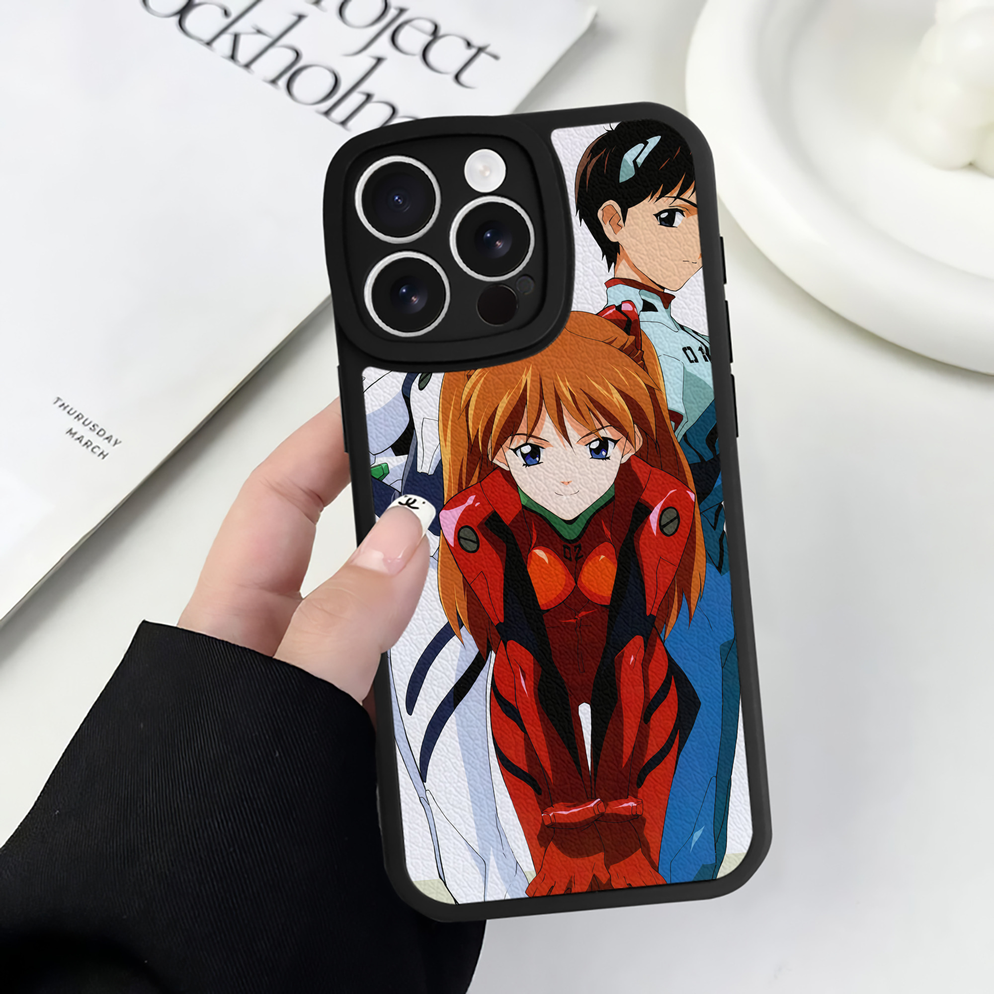 （画像用） EVA 新世紀エヴァンゲリオン 【iPhone 16シリーズ対応】シリコンスマホケース（レザー調） 材質：シリコン